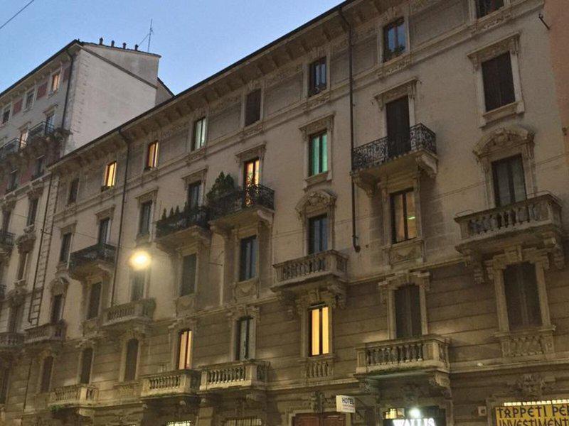 02CF7452C31DA6B8FBC14D76C2579094