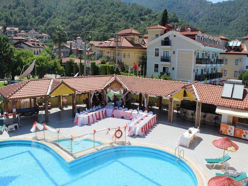 08FB8D596C64BEB89FEADF824DFCFCAD