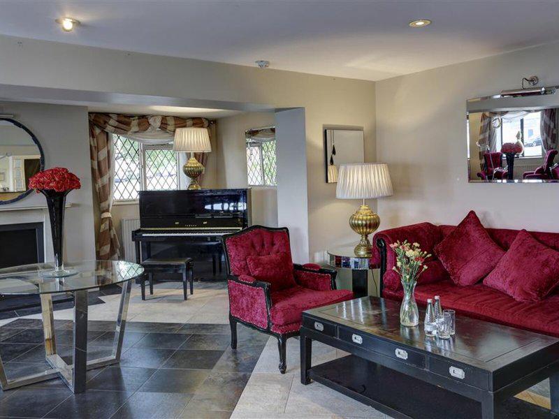 7F979A2B50D92EA73DC57E49D5798BBB