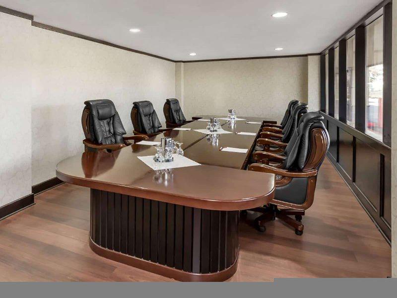 EEB3F2138A84F6639B87B66C9D01BE5B