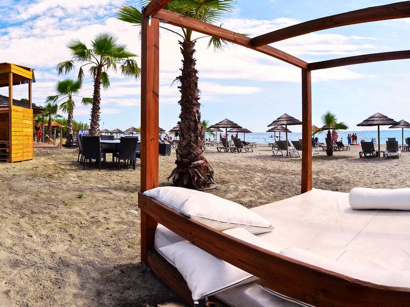 69F12CBA88F1DA5CAE6CC62DA155983D