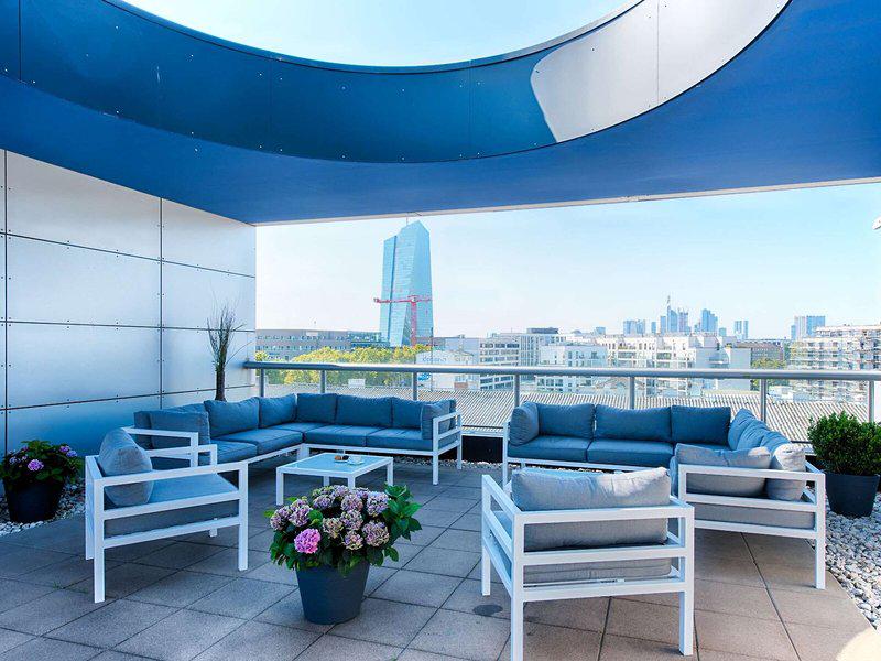 40B33F5C81D4F793B1E9C208CF381FA8