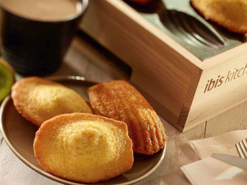 B1AB2DAC7F76CA0D14D7E902C07B90E4