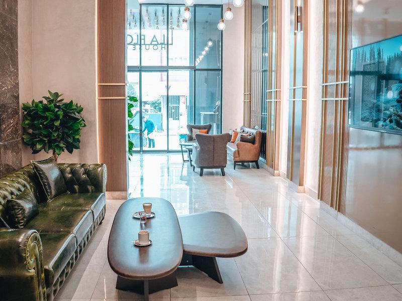 412A2520A62F66B87D60218A049B301E