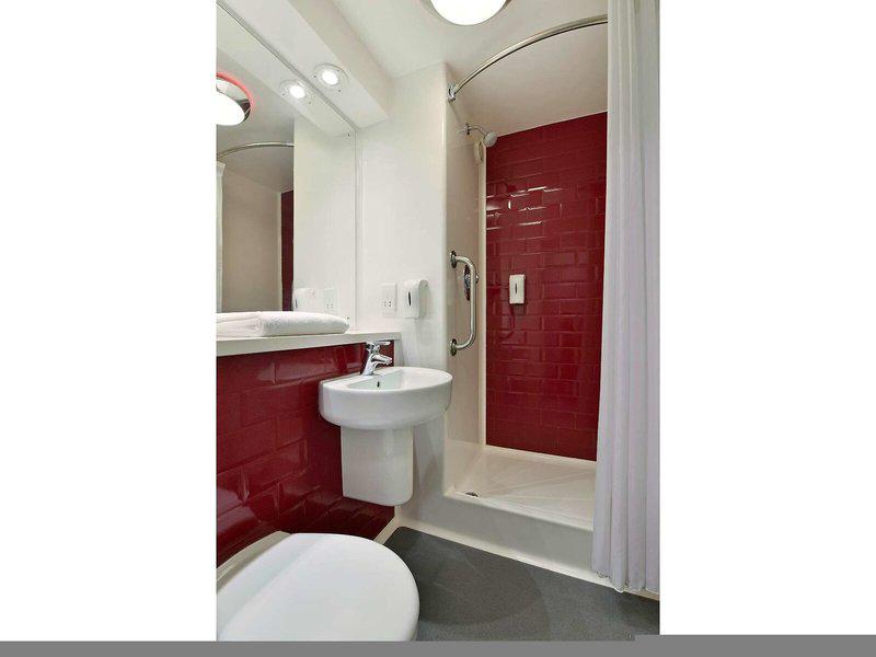 252C1F8E0DB9B1C5BC0552046613B53E