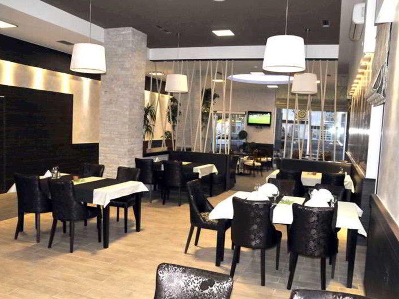 403158CE4CD8379CAD432B974136175B