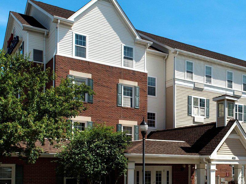 2DFD864518A7016C1C81D23244E7D9EC