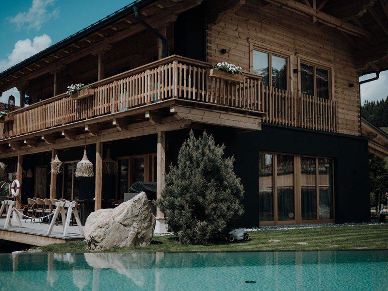 027AF48FD852E10F1CAD7CEA4F150128