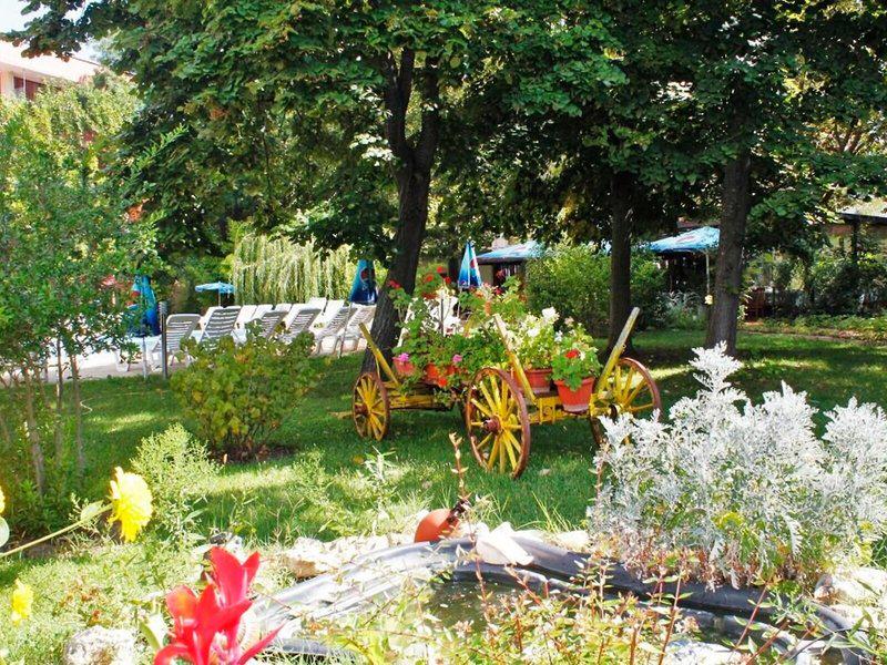 A3EEE7744B2C611879C1B14C23B0E674