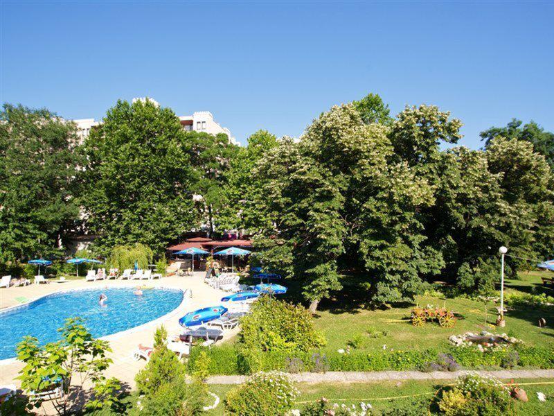 A135580733BF6ACB0FB0AF20A09C5349