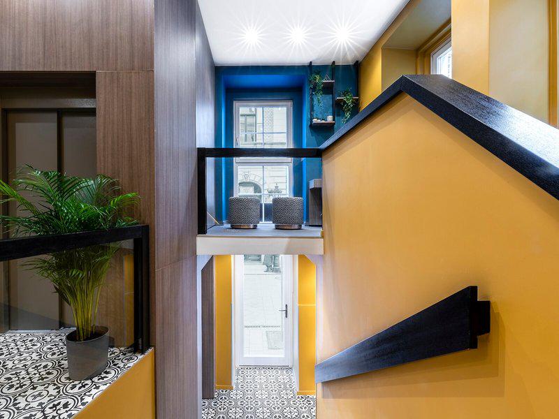 F9DD6C8B81522CE95B08FC8D059CE1E2