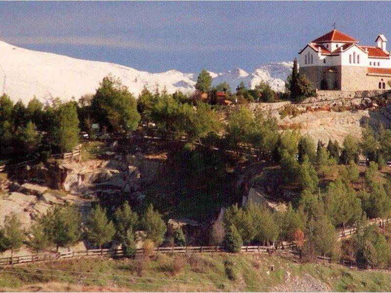 18FC6DF1EC94DA6DE2CA275F4B23DD66