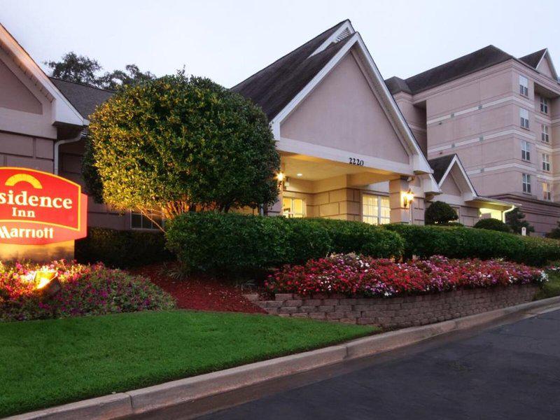 F37B27C03CBE332630F8AEC38C1E4DAD