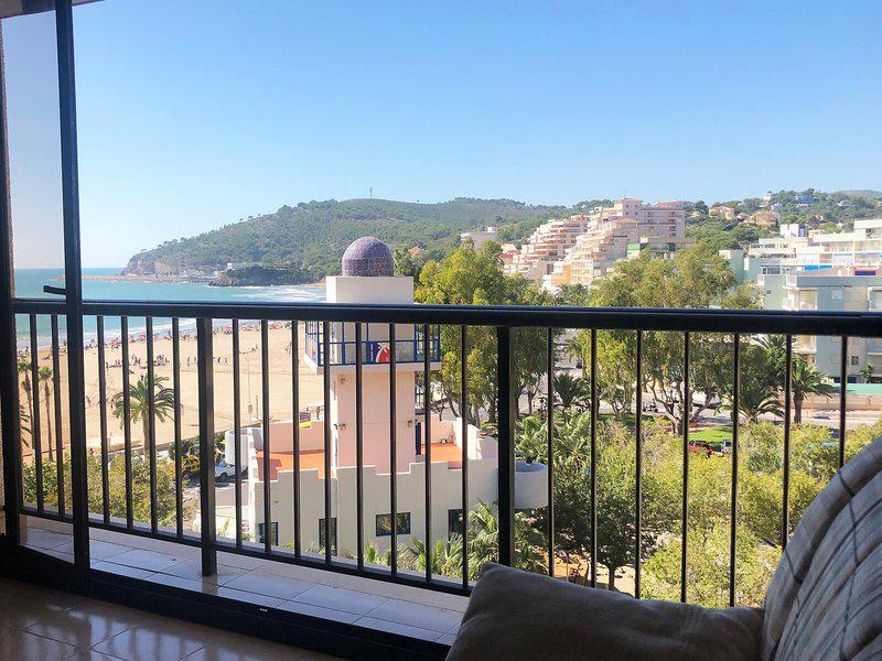 B5BB7D9251C47C85E4640D1DE43BBC19