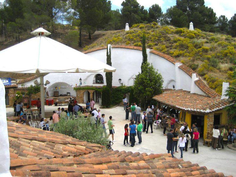 8941BC6C42D8553B2ED990B11F4A5FE3