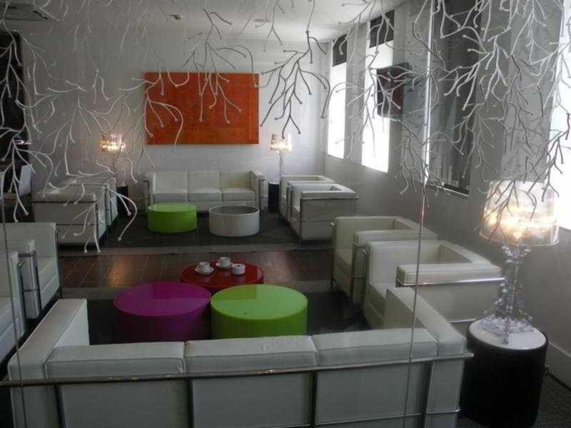 C5E0F7AA03E0DF785BB0430F5DF933BB