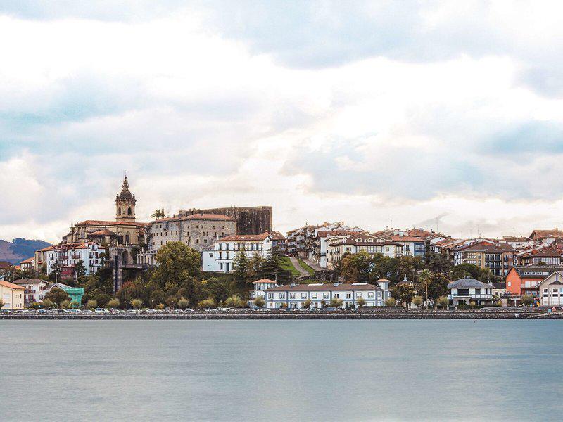 D39EF7F81300EBAC4A67B0E50CAEBB61