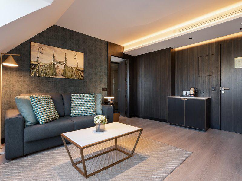 D0B3B2360641A64717F3E84FF2CC068F