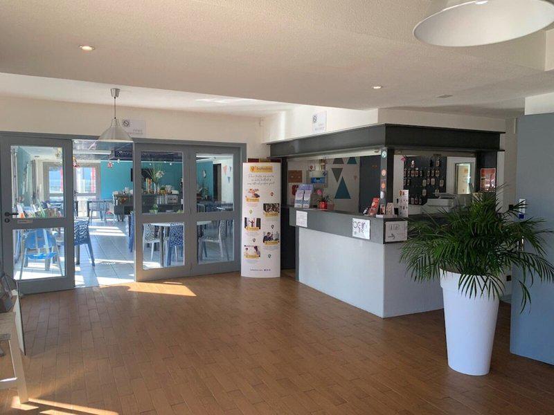 6F30A009D49AD36E4193E4E4EF6BB454