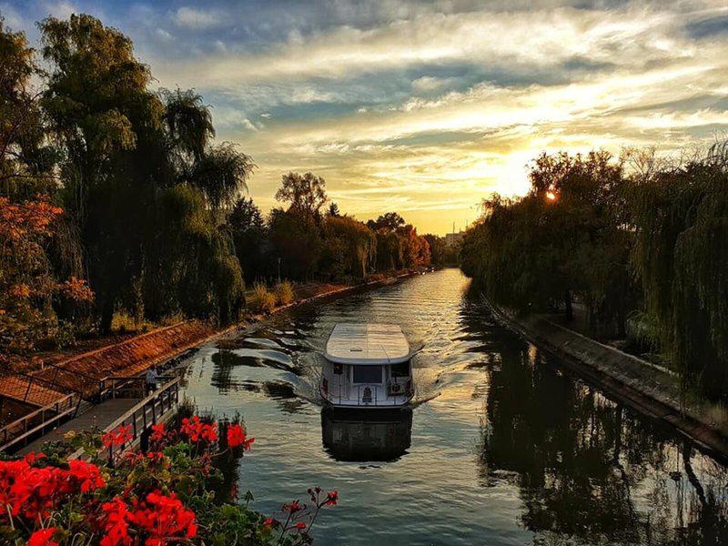 F1FF255FD125C9FB8CCEACC9E143F3AC