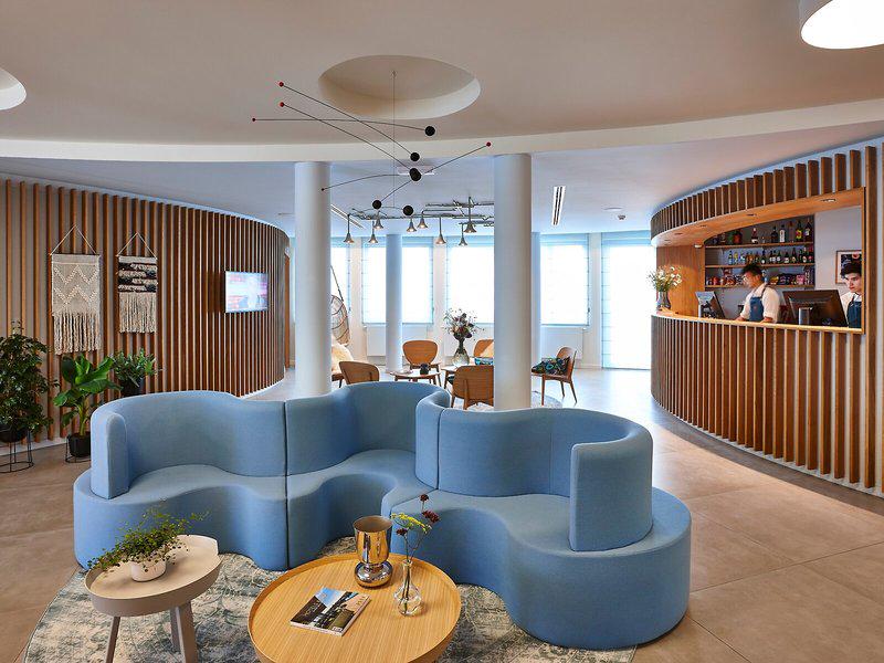 7027156F5CFCB26D3D7590166634BE5D