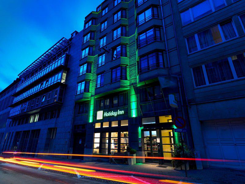 C81C1163D1108E69AA54A9296F7A8577