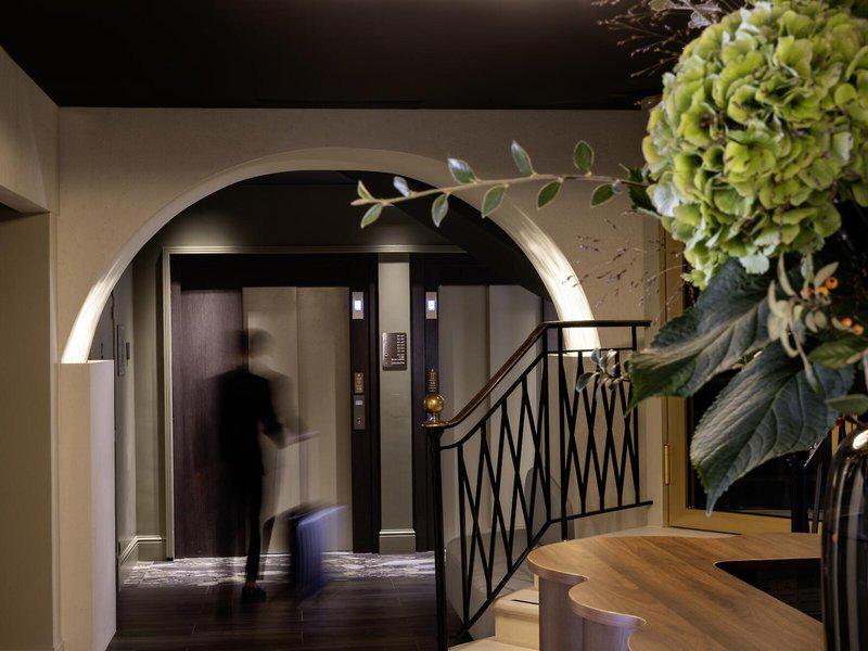 EEBF160E73DAE17AA9AEBB01BADA29E4