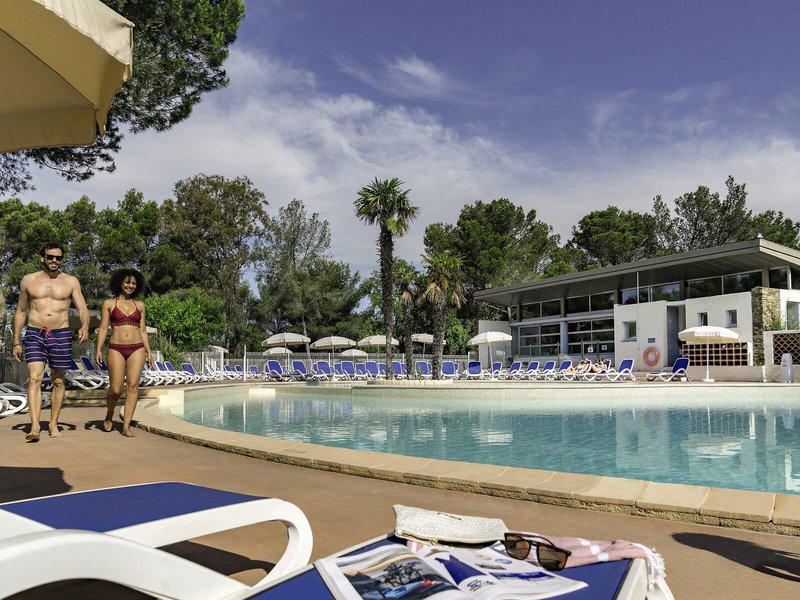 10CB7D2FCE6B228DE06D20736F1F71D3