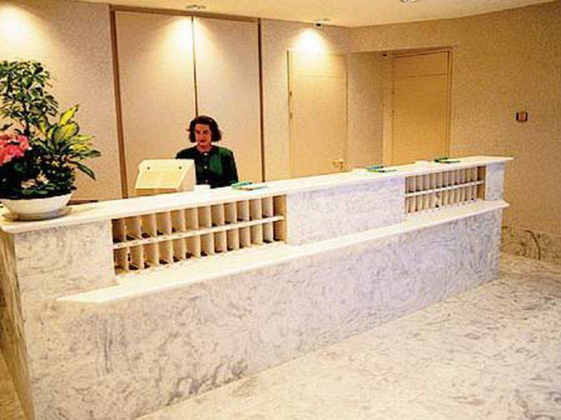 902F5D6F4DD7D214E33D53FC153424BD