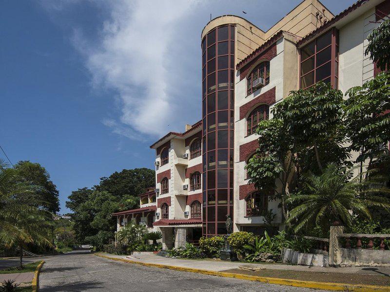 77BCB8A48A0F42713B56175C4F3258CC