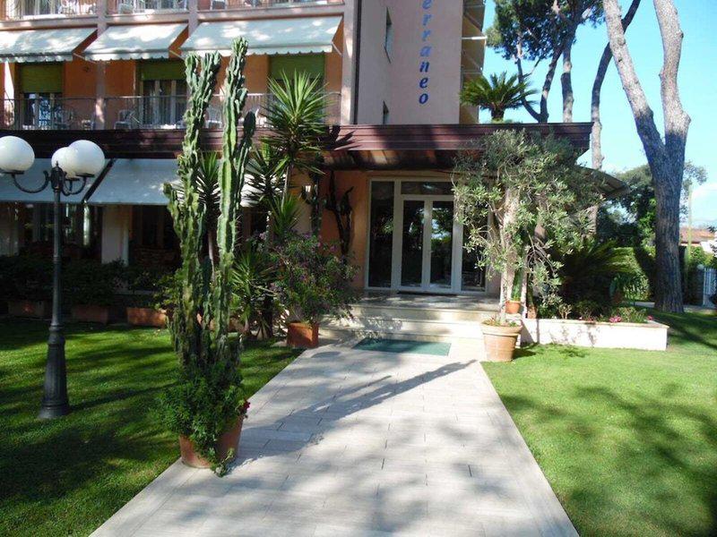 F01A63D64094E8C24E2B05B4C4CE712E