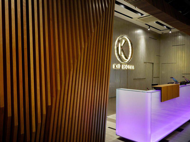 9F5667CC7AF51B211C9DAEF7F03C586E