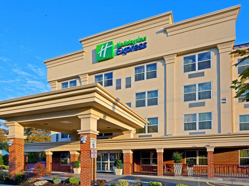 43507AC7AA2BA3A75C47BAE34F556055