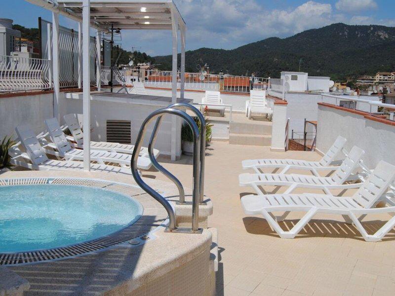 EEC75EAAB71275F4E20BB767863121BF