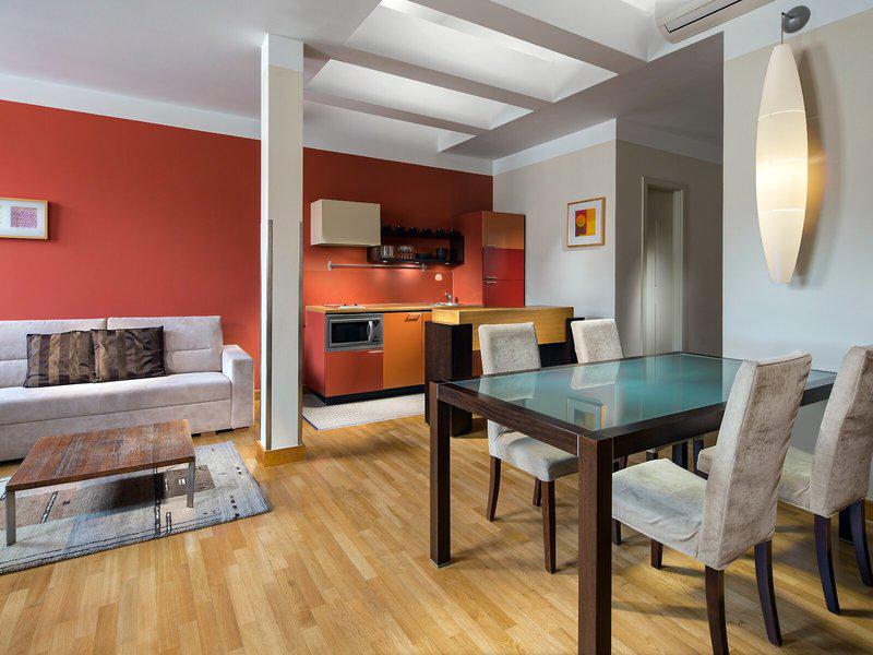 04F21FEC25A337B7B0DD85974E73DB38