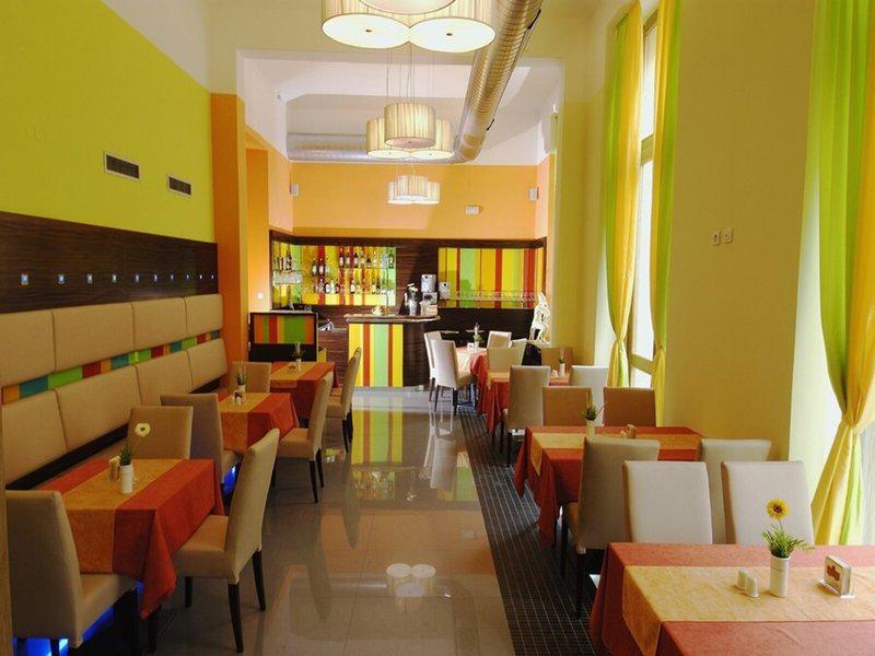 FDBE5102B2F44F9D6A7F022667582113