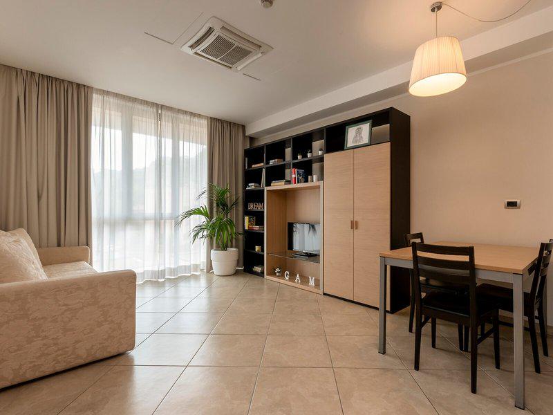 1AC481F37E1E0DC1A38B9B0761DF74A3