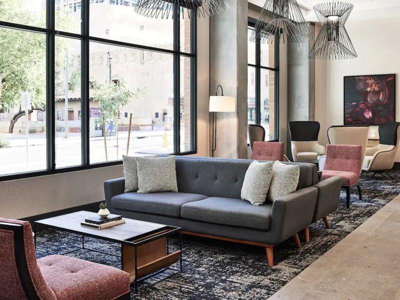 1F0A82902C90A18B3097B9712D2AA036