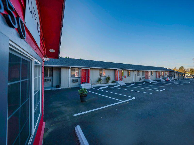 262B5B85C0B8541AC4AEC51BED94EB45