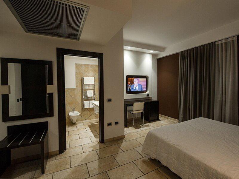 27A94C2F0C35F9D769ED1696ABC1CEA0