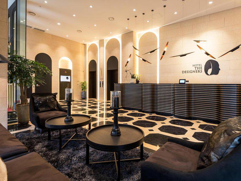 DB13B1391A41029418693AC7057FD9F6