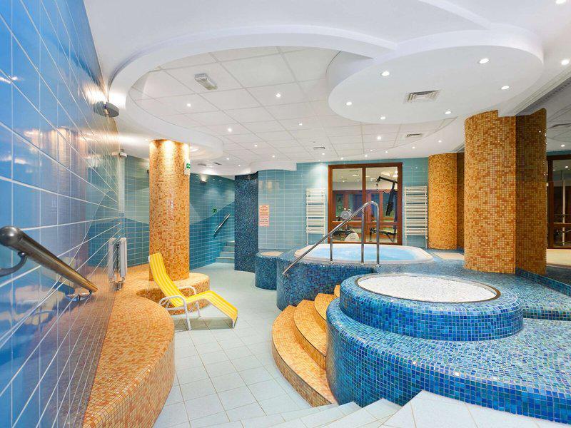 4C1710F6D07D557C29B93B0DFEE8DD8A