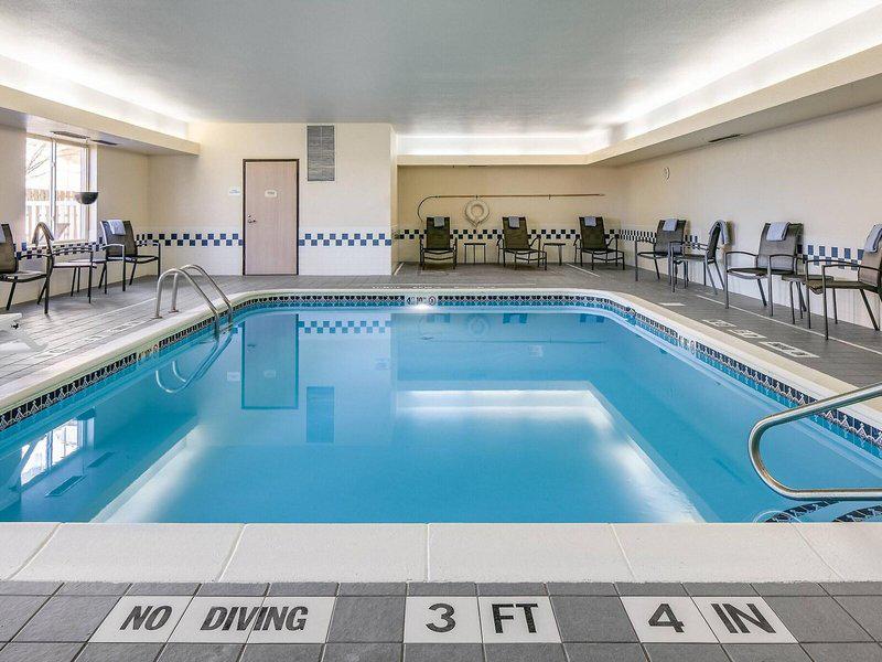 42347FEC6AF4F5FA57C2CAF6F6F389B2