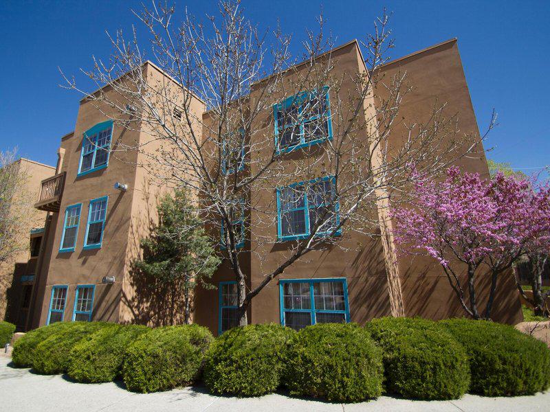 CE702E3FC7ACB626636AA1292B8FCB24