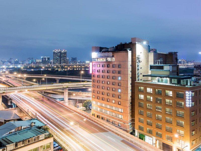 AC9BD91974D5ECDC8B8AC49767BE23F5