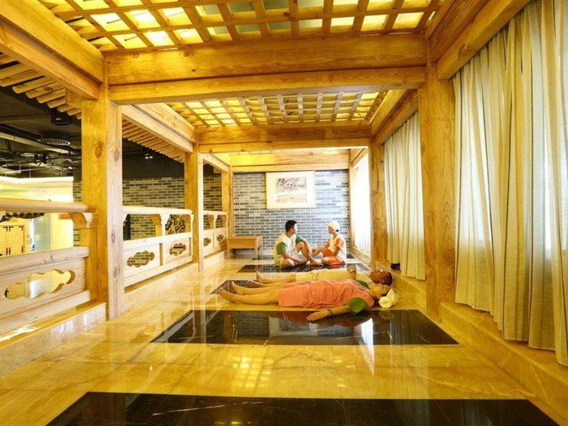 A05D18A1B47F8AA37AA5FF948286A3A7