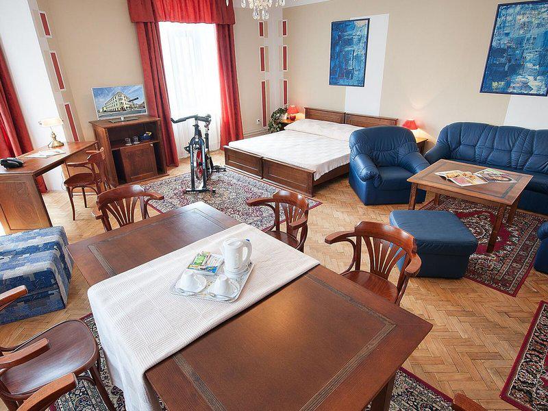 5B32613573D56AA505BB96D4C2010021