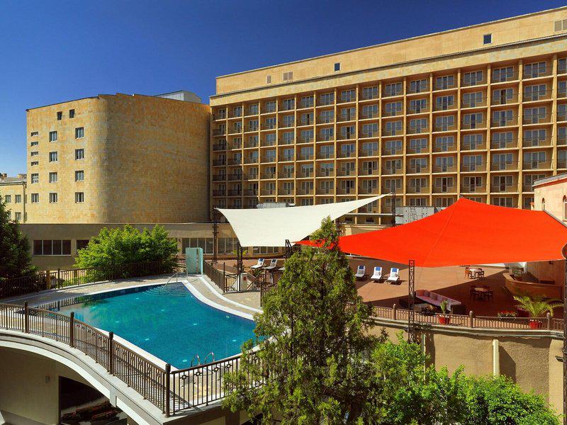 CF7682F9871B17DBB9286377CA3755CE