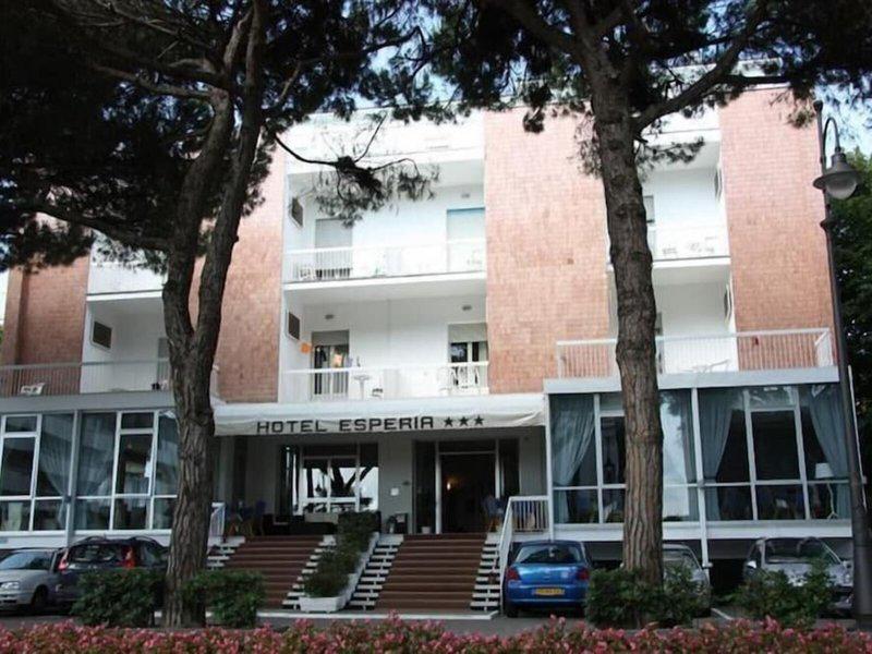 F13E210FFF1463A4D7D80E454961A8C0