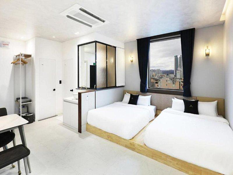 C0EF1A7E72B53D215061AB0B08B7BE17